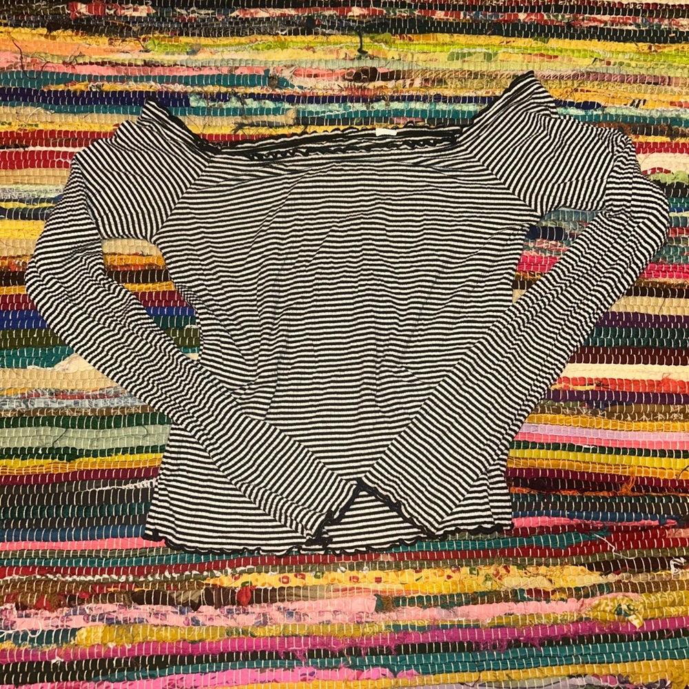 PacSun Black and White Fitted Blouse